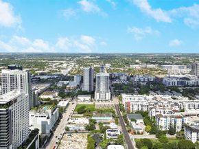 320 NE 7th Ave, Fort Lauderdale FL 33301