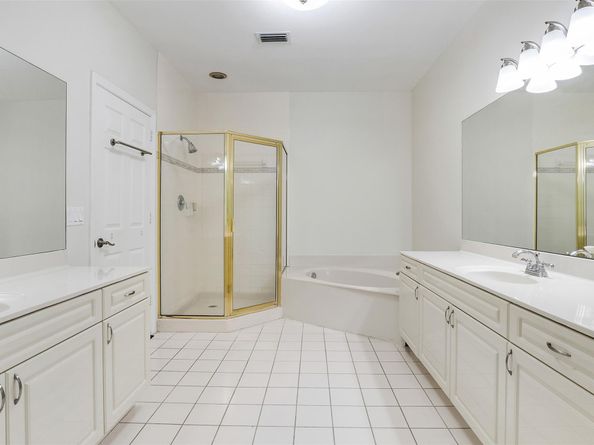 320 NE 7th Ave, Fort Lauderdale FL 33301