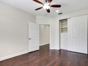 320 NE 7th Ave, Fort Lauderdale FL 33301
