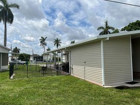 8511 SW 20th Ct, Davie FL 33324