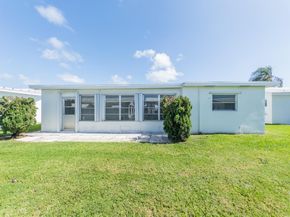 1004 SW 3rd Avenue, Boynton Beach FL 33426