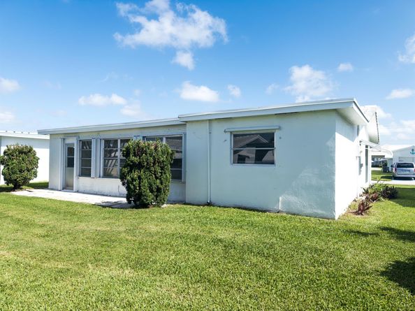 1004 SW 3rd Avenue, Boynton Beach FL 33426