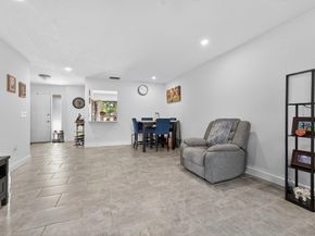43 Copperpod Court, Royal Palm Beach FL 33411