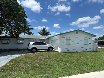 4520 NW 16th St