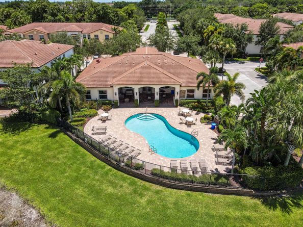 2041 Foxtail View Court, West Palm Beach FL 33411
