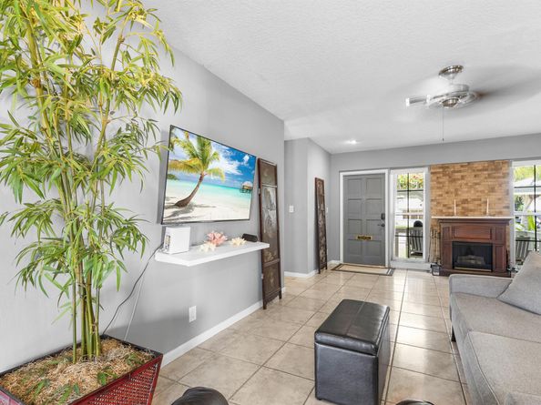 2100 SW 23rd Terrace, Fort Lauderdale FL 33312