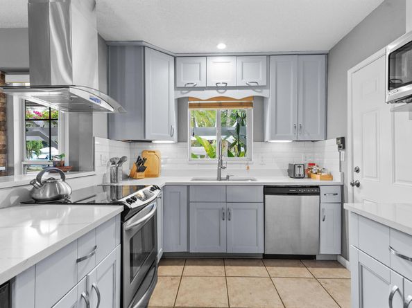 2100 SW 23rd Terrace, Fort Lauderdale FL 33312