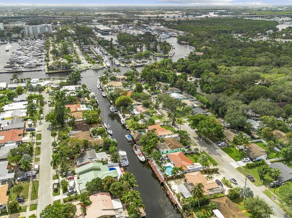 2100 SW 23rd Terrace, Fort Lauderdale FL 33312