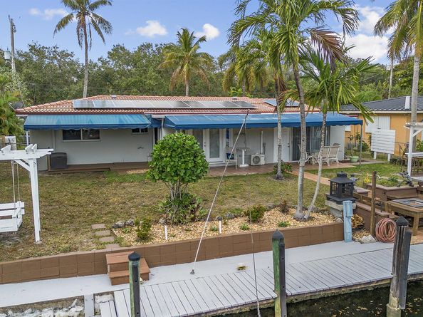 2100 SW 23rd Terrace, Fort Lauderdale FL 33312