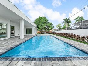 68 W Plumosa Lane, Lake Worth FL 33467