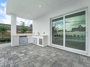 68 W Plumosa Lane, Lake Worth FL 33467