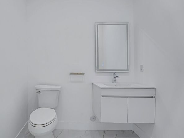 68 W Plumosa Lane, Lake Worth FL 33467