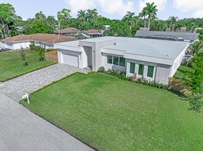 68 W Plumosa Lane, Lake Worth FL 33467