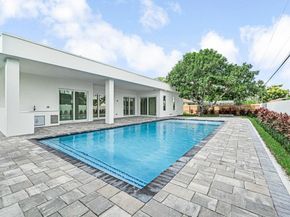 68 W Plumosa Lane, Lake Worth FL 33467