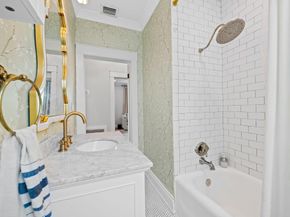 720 SE 7th Street, Fort Lauderdale FL 33301