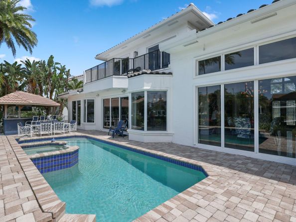 917 Iris Drive, Delray Beach FL 33483