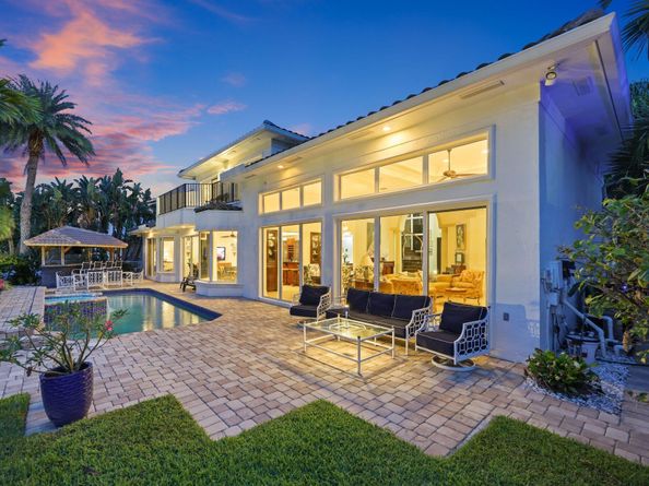 917 Iris Drive, Delray Beach FL 33483