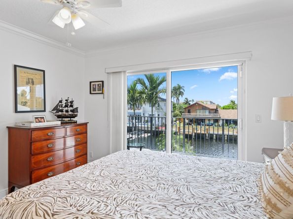 917 Iris Drive, Delray Beach FL 33483