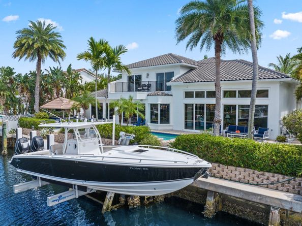 917 Iris Drive, Delray Beach FL 33483