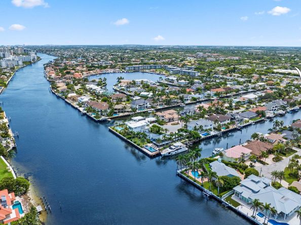 917 Iris Drive, Delray Beach FL 33483
