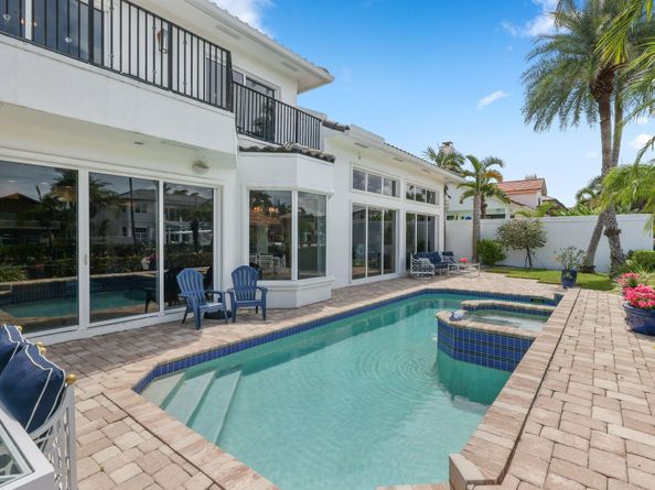 917 Iris Drive, Delray Beach FL 33483