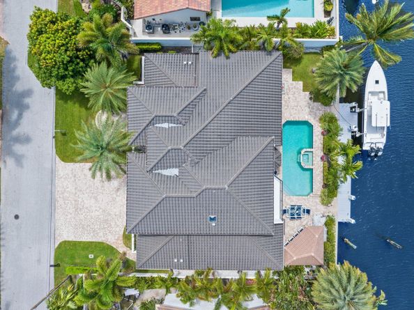 917 Iris Drive, Delray Beach FL 33483
