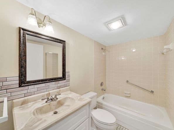 3286 Arcara Way 213, Lake Worth FL 33467