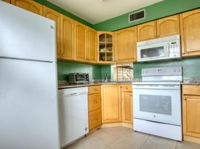 4260 Deste Court 102, Lake Worth FL 33467