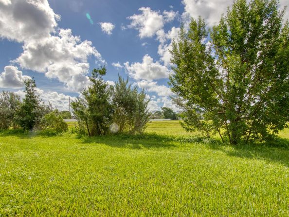 4260 Deste Court 102, Lake Worth FL 33467
