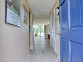 4260 Deste Court 102, Lake Worth FL 33467
