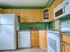 4260 Deste Court 102, Lake Worth FL 33467