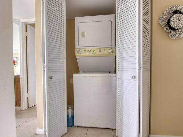 4260 Deste Court 102, Lake Worth FL 33467