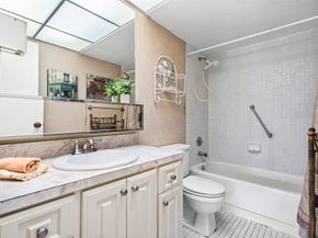 9681 Sunrise Lakes Blvd 201, Sunrise FL 33322