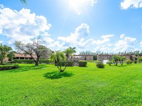 9681 Sunrise Lakes Blvd 201, Sunrise FL 33322