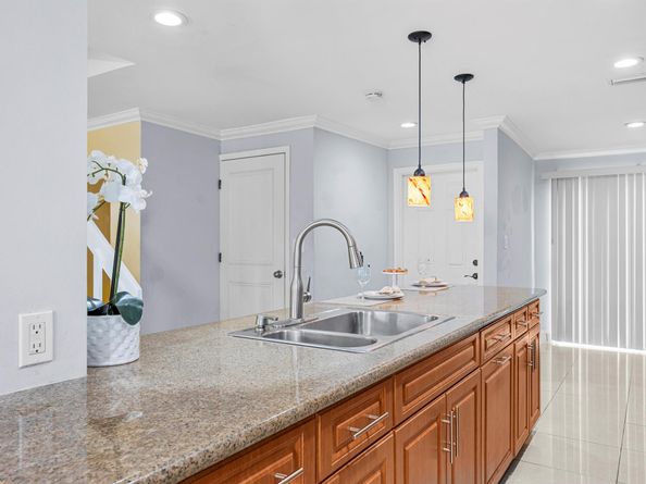 841 NW 82nd Avenue 2, Plantation FL 33324