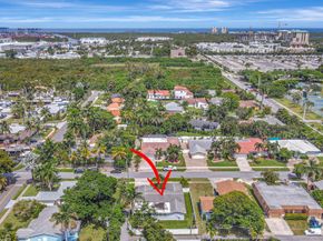 213 NE 2nd Ave, Dania Beach FL 33004