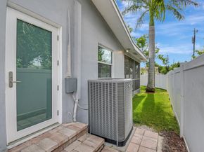 213 NE 2nd Ave, Dania Beach FL 33004