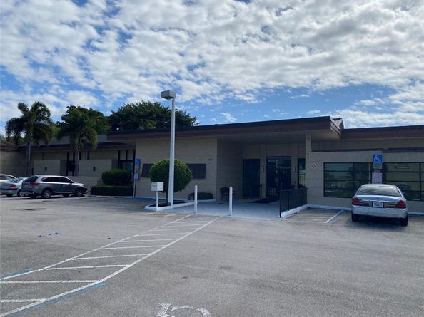 7355 NW 5th 205, Margate FL 33063