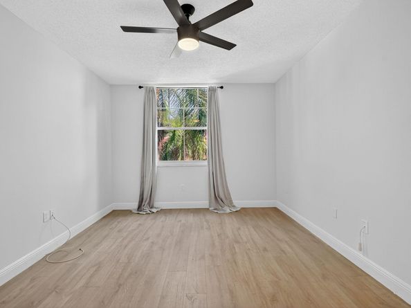720 S Sapodilla Avenue 412, West Palm Beach FL 33401