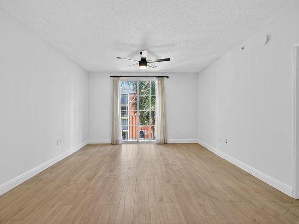 720 S Sapodilla Avenue 412, West Palm Beach FL 33401