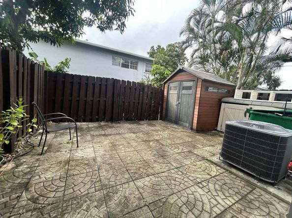 1805 SW 81st Avenue 415, Davie FL 33324