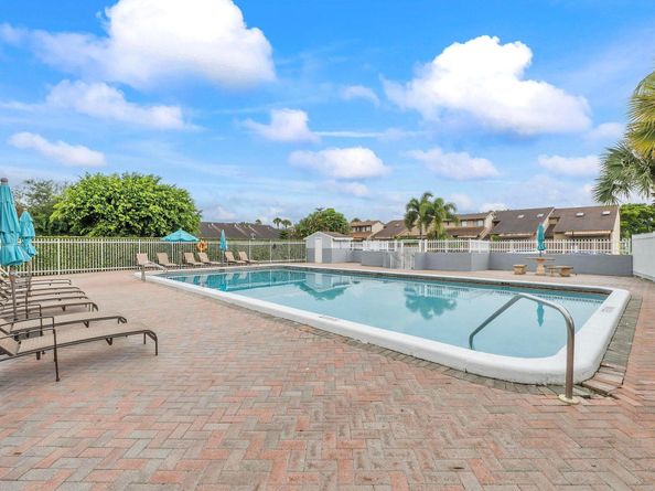 1805 SW 81st Avenue 415, Davie FL 33324
