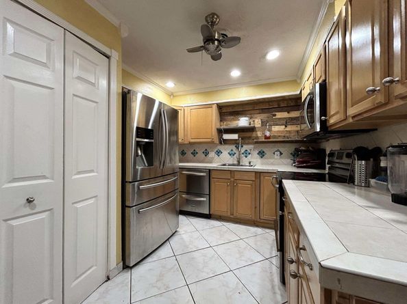1805 SW 81st Avenue 415, Davie FL 33324