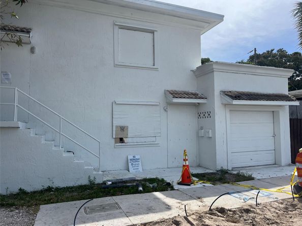 614 N Tamarind Ave, West Palm Beach FL 33401