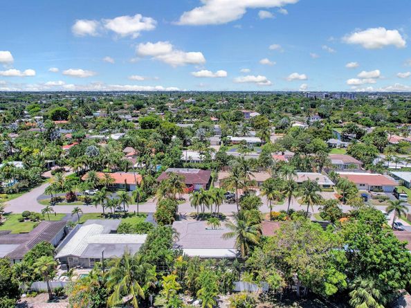3488 NE 19th Ave, Oakland Park FL 33306