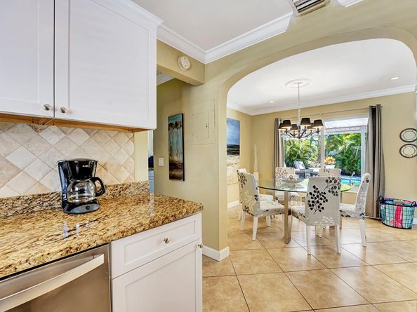 3488 NE 19th Ave, Oakland Park FL 33306