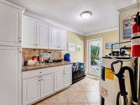 3488 NE 19th Ave, Oakland Park FL 33306