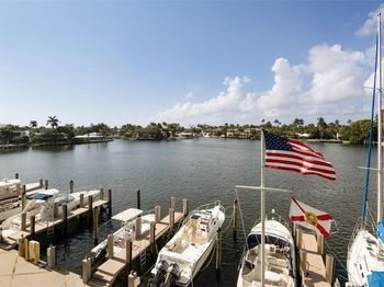 333 Sunset Dr