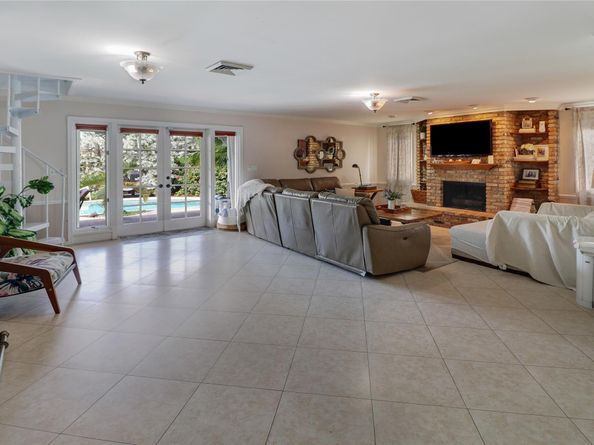 635 SE 25th Ave, Fort Lauderdale FL 33301