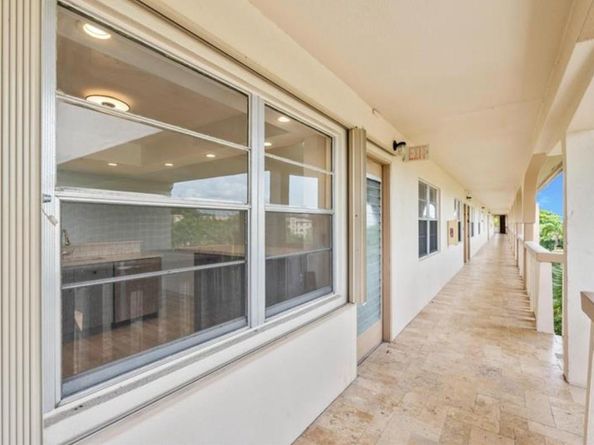 2304 Lucaya Ln B4, Coconut Creek FL 33066